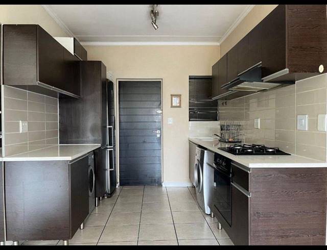 2 BEDROOM PROPERTY TO RENT IN GREENSTONE HILL